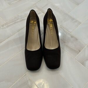 Delman Square Toe Fabric Pumps